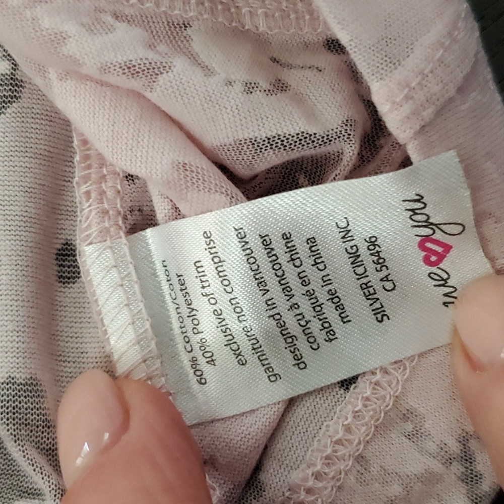 🎄5/$30🎄NWT Silver Icing Tank - Picture 4 of 5